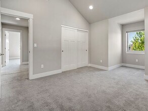 20530 SE Stanford Pl in Bend, OR - Building Photo - Building Photo