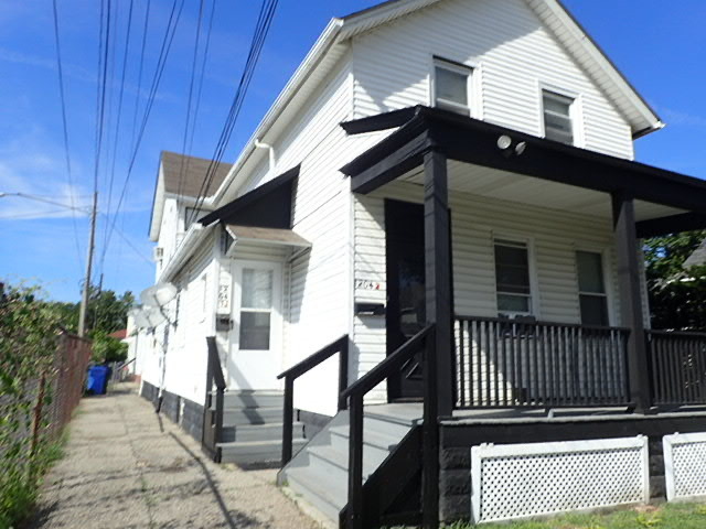 1204-1206 Auburn Ave in Cleveland, OH - Building Photo