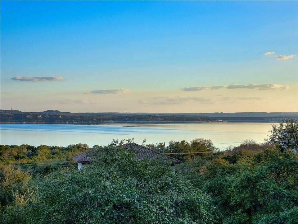 6714 Mountain Trail in Austin, TX - Building Photo