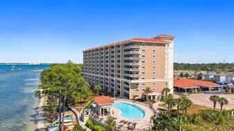 2400 Grandiflora Blvd in Panama City, FL - Building Photo