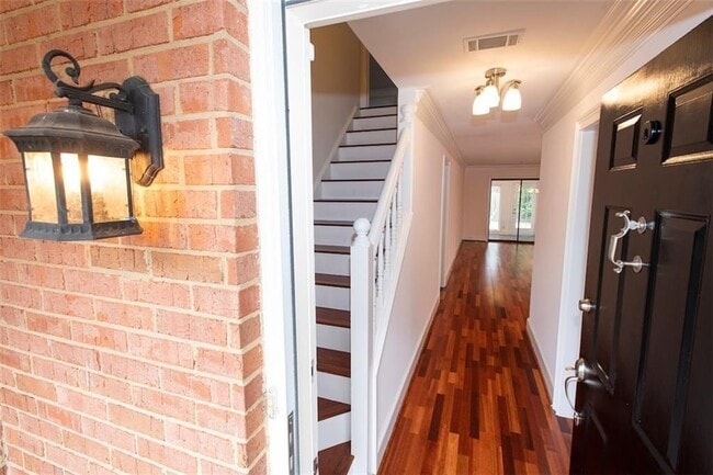 470 Forestgate Ct in Atlanta, GA - Building Photo - Building Photo