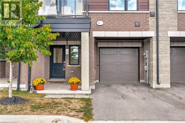 590 N Service Rd in Hamilton, ON - Building Photo - Building Photo