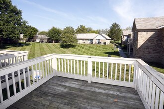 Mission Hills in Greenwood, IN - Foto de edificio - Building Photo