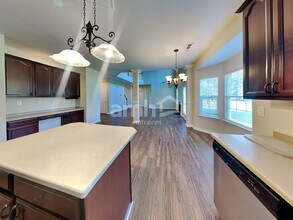 5716 Parkstone Drive in Matthews, NC - Building Photo - Building Photo