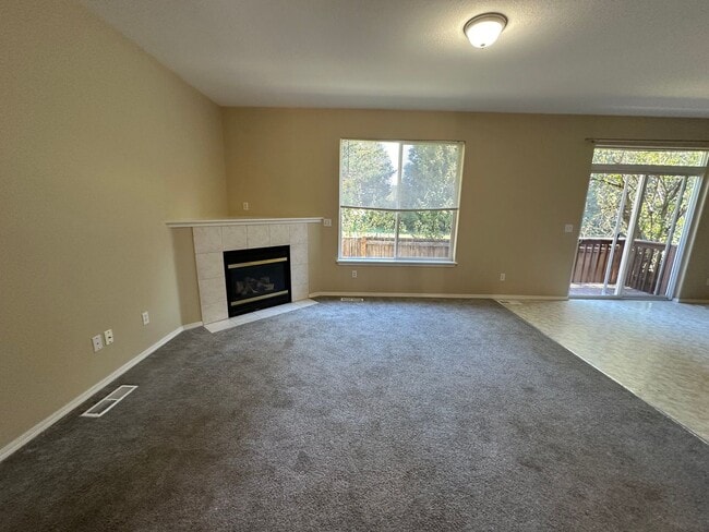 234 SE 43rd Ave in Hillsboro, OR - Building Photo - Building Photo
