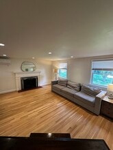 46 Sunset Rd in Needham, MA - Building Photo - Building Photo