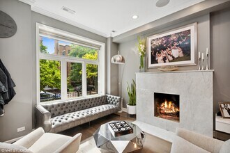 1624 N Claremont Ave in Chicago, IL - Building Photo - Building Photo