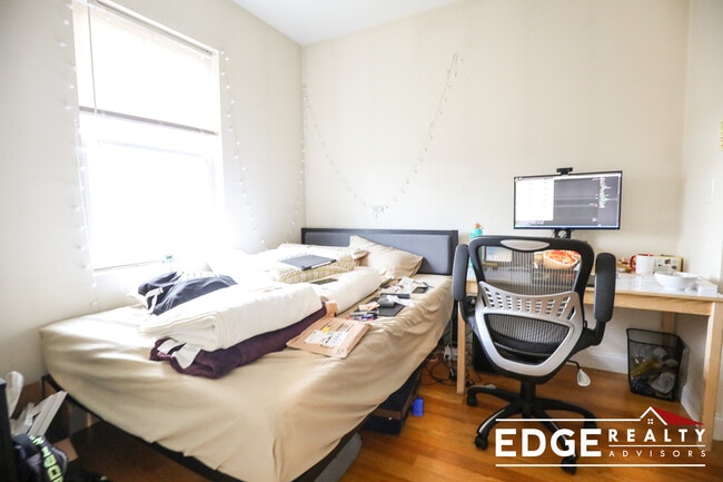 549 Washington St, Unit 6 in Boston, MA - Foto de edificio - Building Photo