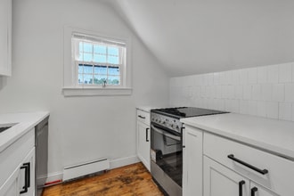 511 Angell St in Providence, RI - Building Photo - Building Photo
