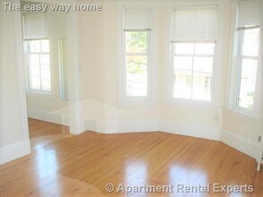 30 Healey St, Unit 2 in Cambridge, MA - Building Photo - Building Photo