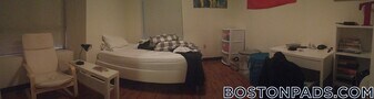 81 Essex St, Unit 81 in Boston, MA - Building Photo