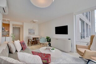 1408 Strathmore Mews in Vancouver, BC - Building Photo