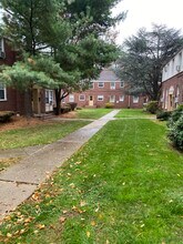 800 N Broad St, Unit 64 in Elizabeth, NJ - Building Photo - Building Photo