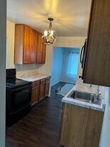 3678 Dixie Dr in St. Ann, MO - Building Photo