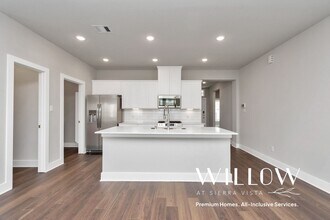 1237 Scarlet Crk Dr in Rosharon, TX - Building Photo - Building Photo