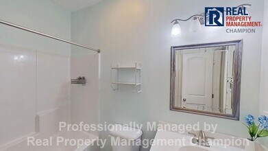 709 Elton Ave in Carolina Beach, NC - Building Photo - Building Photo