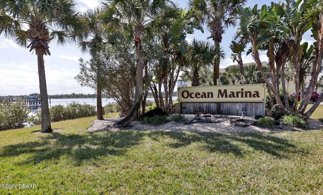 1000 Ocean Marina Dr in Flagler Beach, FL - Building Photo - Building Photo