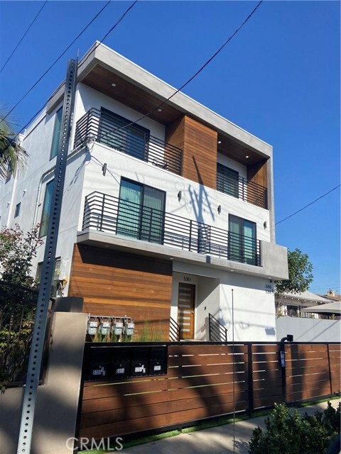 5355 Lexington Ave in Los Angeles, CA - Building Photo - Building Photo
