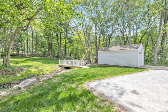 189 Tashua Rd in Trumbull, CT - Building Photo - Building Photo