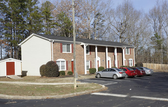 Peachtree Apartments in Gaffney, SC - Building Photo - Building Photo