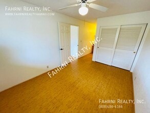 94-1055-1055 Kaukahi Pl in Waipahu, HI - Building Photo - Building Photo