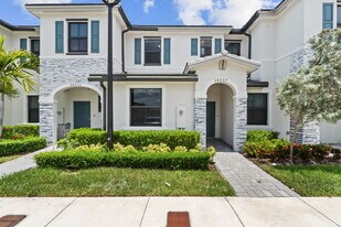 28637 SW 132nd Ct in Homestead, FL - Building Photo