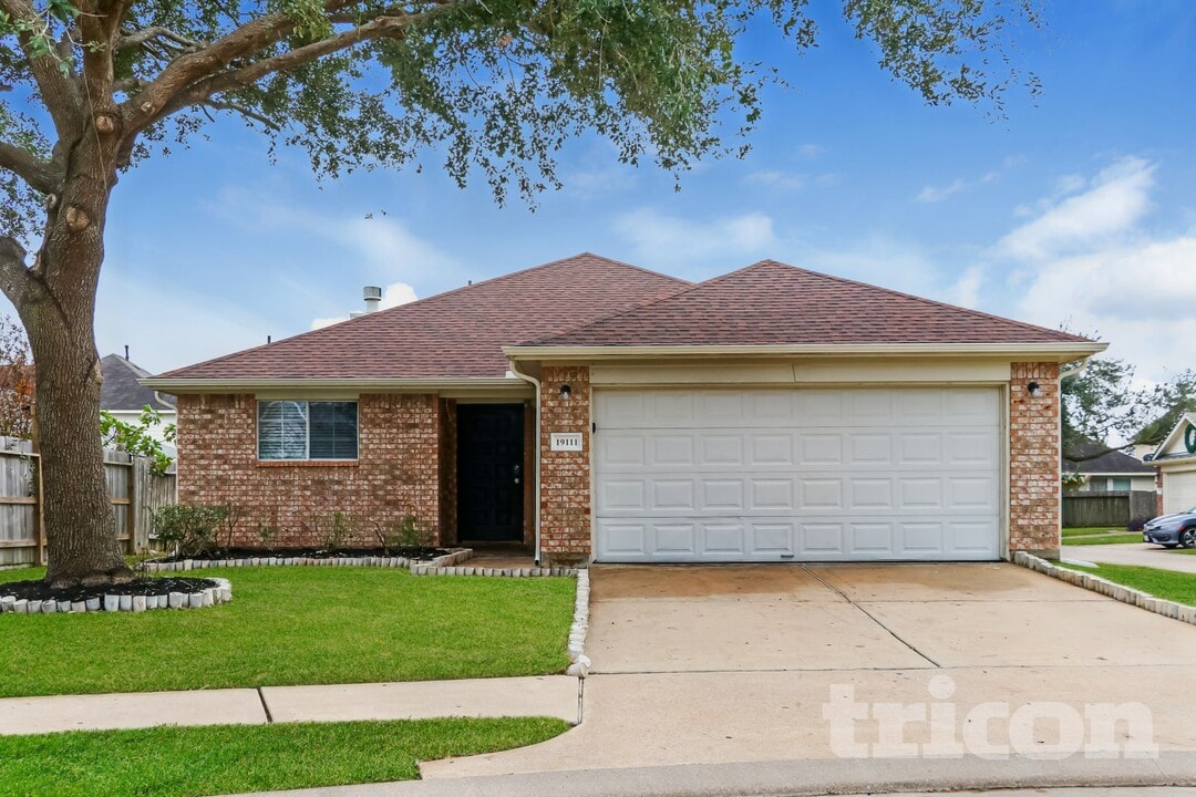 19111 Deep S Ct in Katy, TX - Building Photo