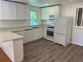 620 Metairie Lawn Dr in Metairie, LA - Building Photo - Building Photo