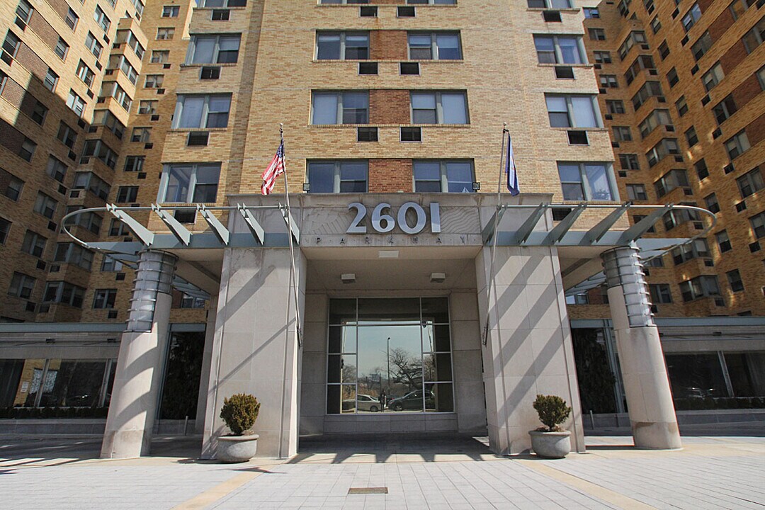 2601 Pennsylvania Ave, Unit 952 in Philadelphia, PA - Foto de edificio