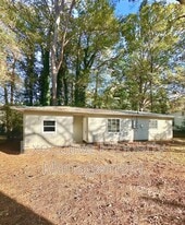 209 Tucker Ave in Birmingham, AL - Building Photo