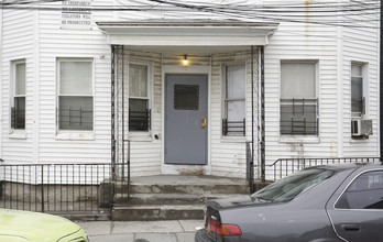 49 Cliff St in Yonkers, NY - Building Photo - Building Photo