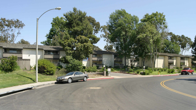 Shadow Pine in Chula Vista, CA - Building Photo - Building Photo