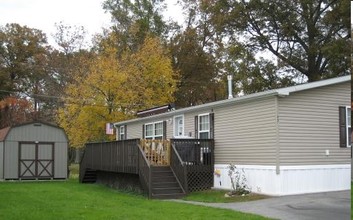 Sleepy Hollow Mobile Home Park in Walden, NY - Building Photo - Building Photo