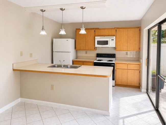 7312 73rd Way in West Palm Beach, FL - Building Photo - Building Photo