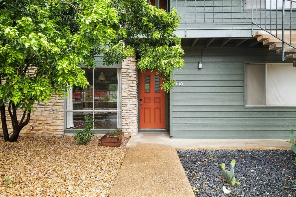1304 Mariposa Dr in Austin, TX - Building Photo