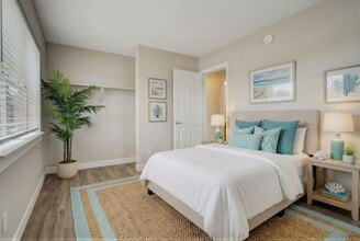 Stillwater Cove in Naples, FL - Building Photo - Building Photo