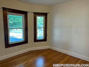 23 Renfrew St in Medford, MA - Building Photo - Building Photo