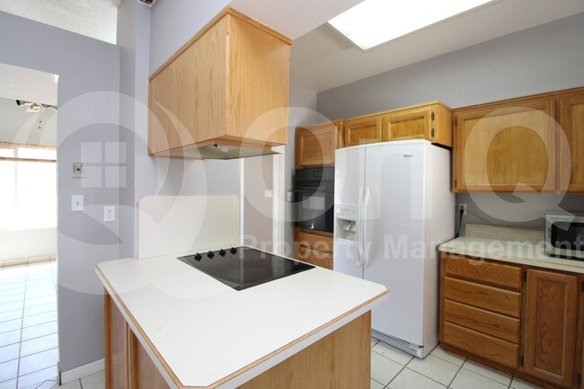 1502 W Helena Dr in Phoenix, AZ - Building Photo - Building Photo