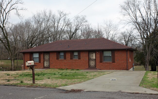 901 W Eastland Ave in Nashville, TN - Building Photo - Building Photo