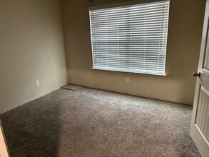 21118 Kirkland Woods Dr in Houston, TX - Building Photo - Building Photo