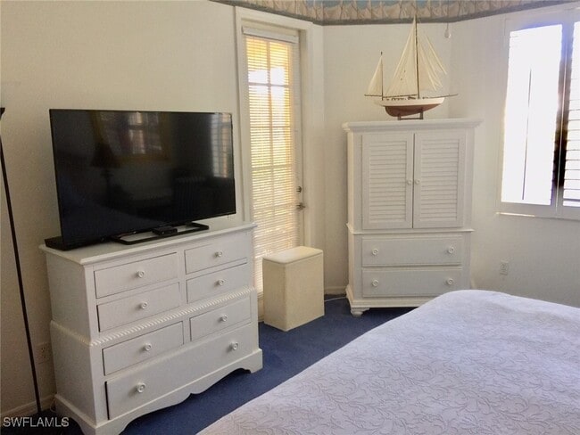 100 L'Ambiance Cir in Naples, FL - Building Photo - Building Photo