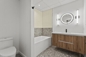 Racine Vaudreuil in Vaudreuil-dorion, QC - Building Photo - Building Photo