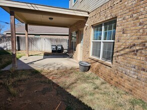 607 NE Ave E Pl in Andrews, TX - Building Photo - Building Photo