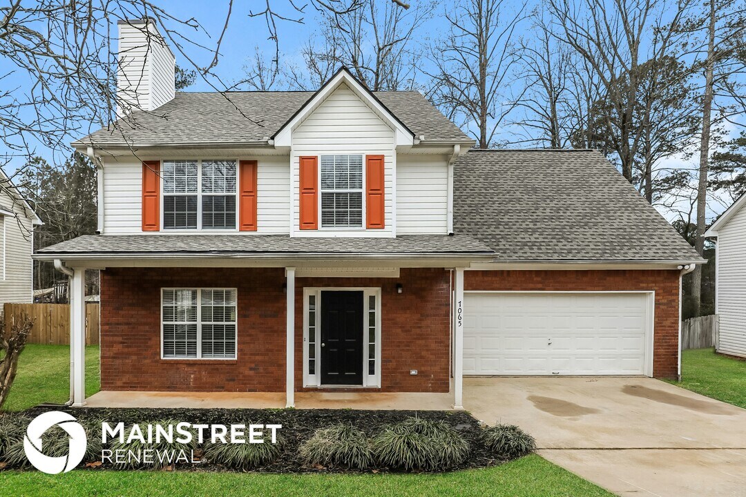 1065 Garrison Ct in Jonesboro, GA - Foto de edificio