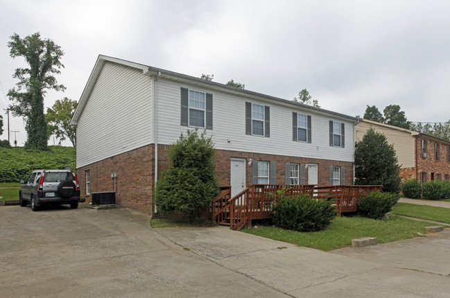 700 Peachers Dr in Clarksville, TN - Foto de edificio - Building Photo