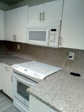 550 SW 115th Ave in Miami, FL - Building Photo - Building Photo