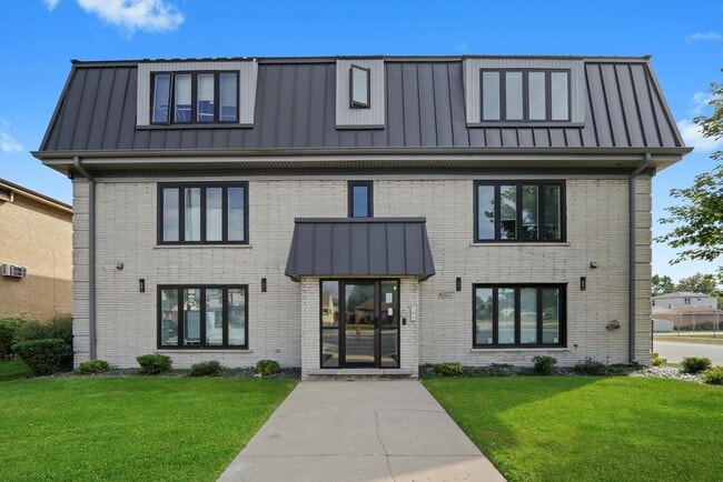 property at 6837 W 95th St