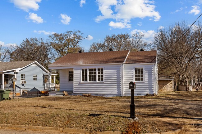 3026 Texas St in Montgomery, AL - Building Photo - Building Photo