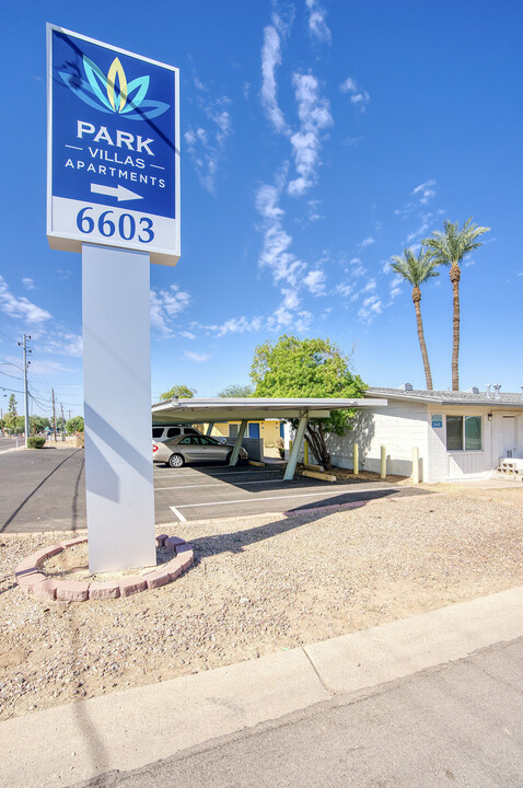 Park Villas in Glendale, AZ - Foto de edificio