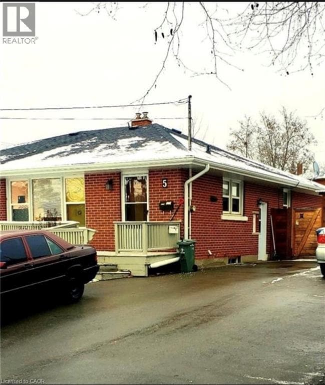 property at 5 June Ave